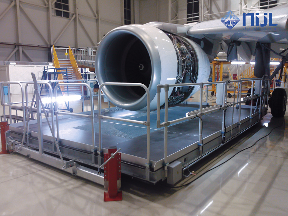 nijl-aircraft-docking-2-hugo-arens