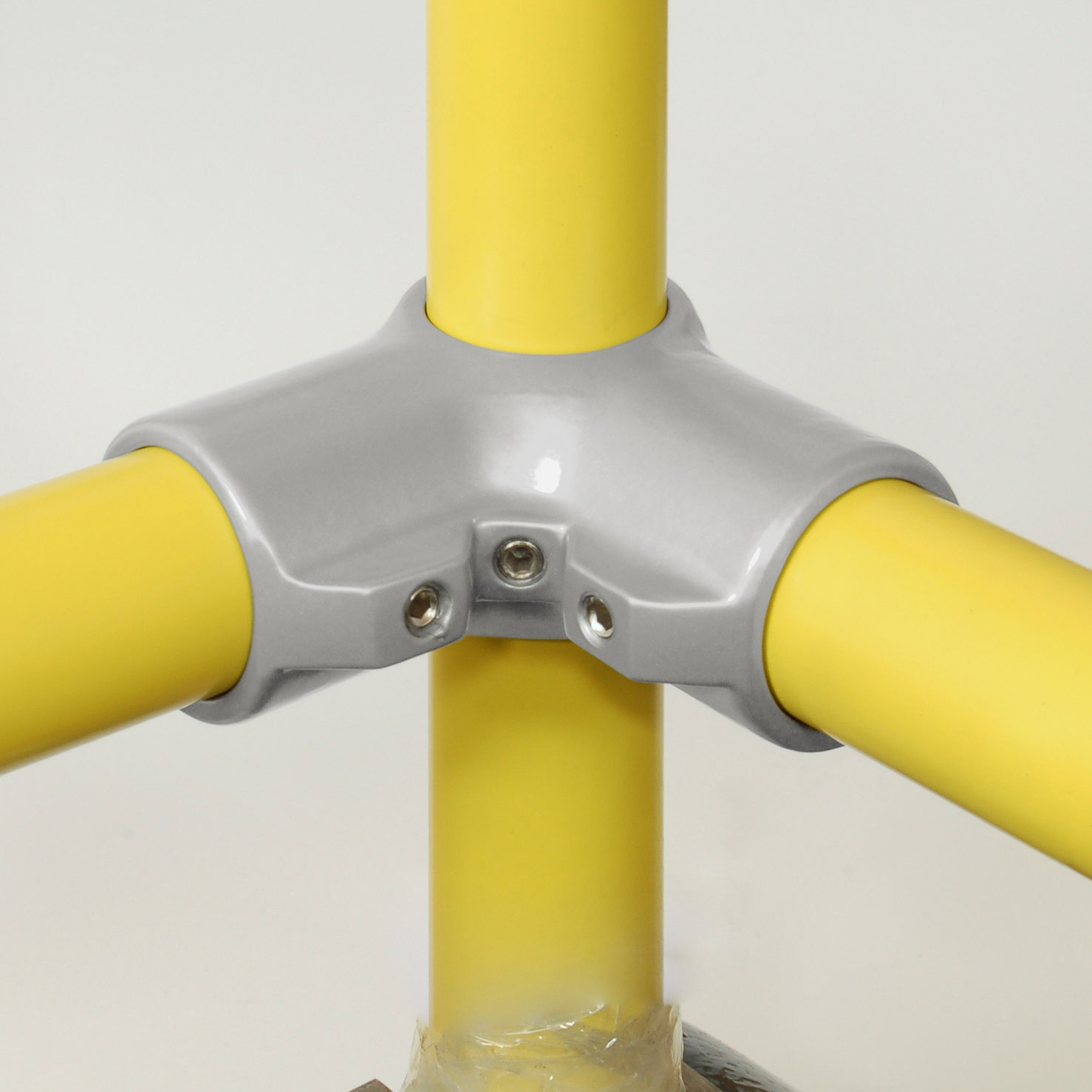 60 a | Angle Connector